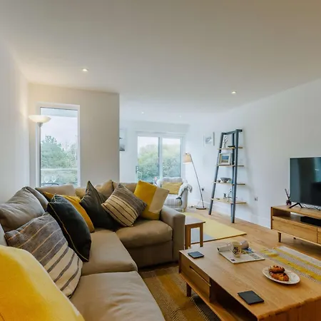 2 Bed In 90096 Casa vacanze